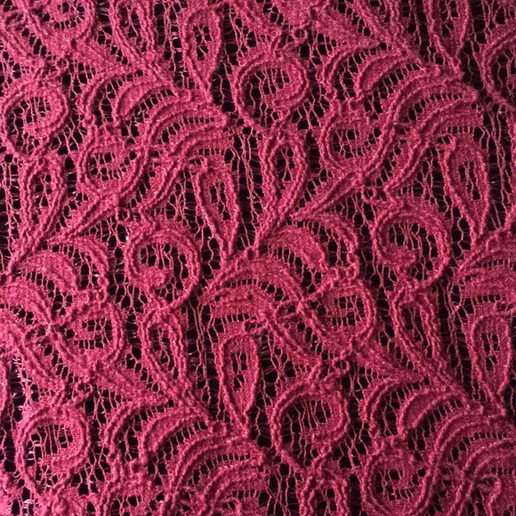 Lace top - Picture 3 of 3